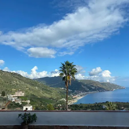 La Casa Nella Roccia Дом отдыха